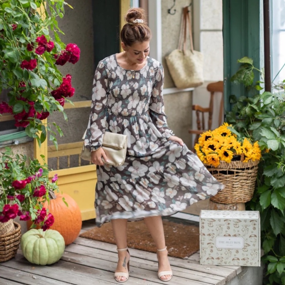 NWT Jilly Box Mad About Style Grace Midi Dress